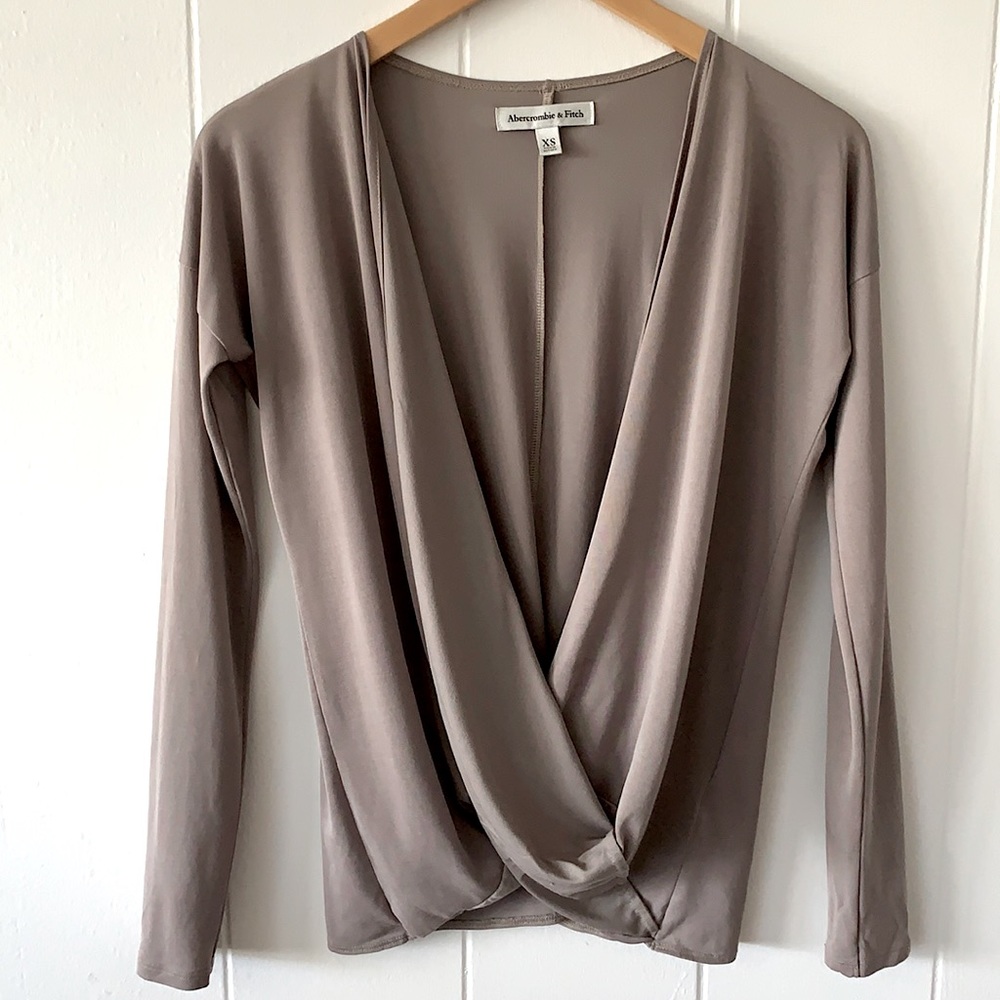 Grey Mocha Abercrombie Wrap Top XS